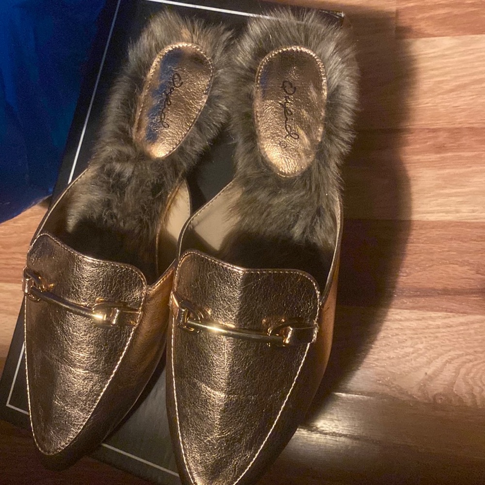 Rose gold slides